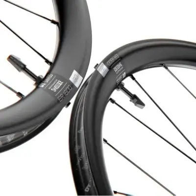 Dt Swiss Zipp Rückseite Fahrradreifen 28"