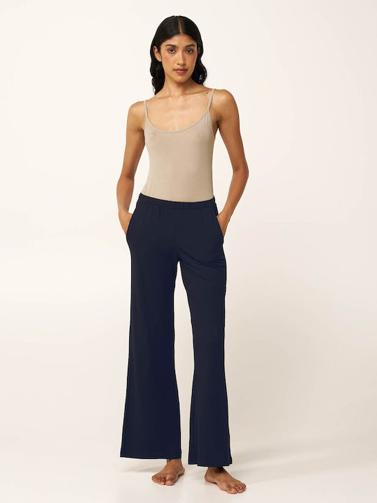 Women's Fabric Trousers with Rubber Band in Loose Fit Black