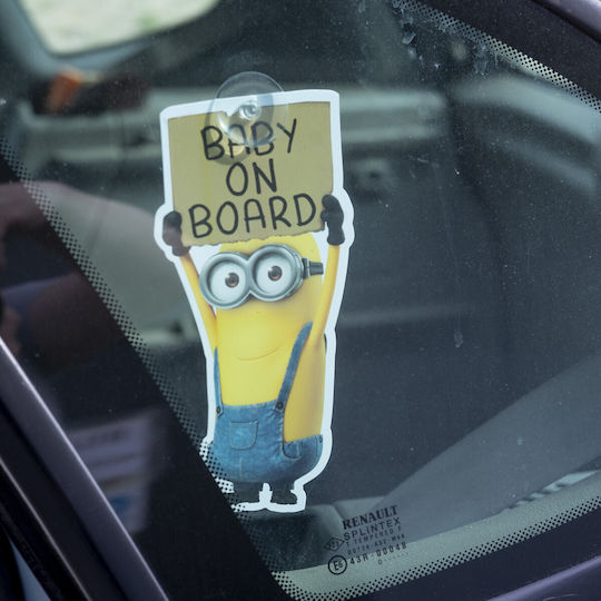 Plăcuță Minions Bebe la Bord Montaj pe Geam Auto cu Ventuză Instalare Ușoară