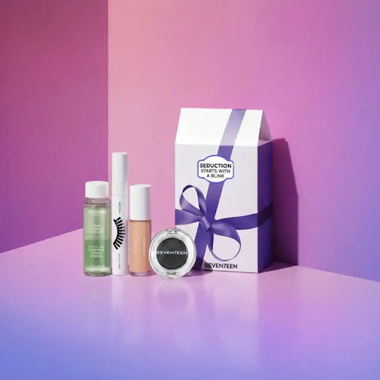 Seventeen Seduction Starts with A Blink Makeup Set for the Eyes 4 Pieces
