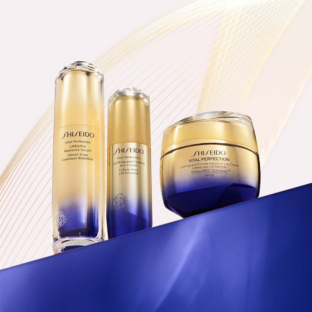 Shiseido Vital Perfection Συσφικτική Κρέμα Προσώπου Ημέρας με SPF30 50ml