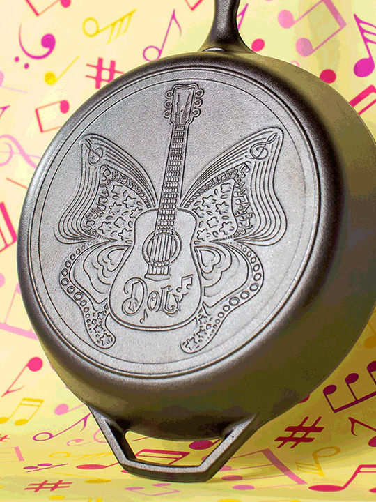 Lodge Cast Iron Pan with Lid with Ceramic Coating 30.48cm