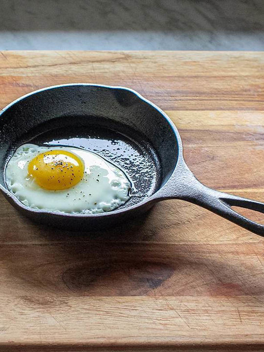 Lodge Mini Cast Iron Pan with Lid with Non-Stick Coating 12.7cm