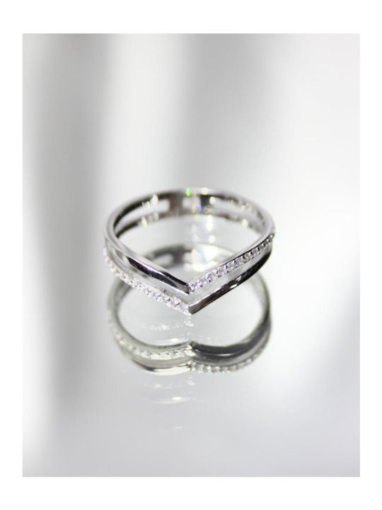 Damentlicher Ring mit Steinen aus Silber