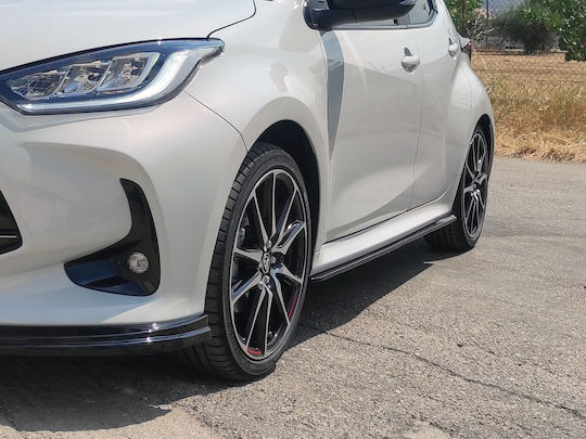 Motordrome Εξωτερικά Μαρσπιέ για Toyota Yaris MK4 5D 2021+ 2τμχ Πλαστικά
