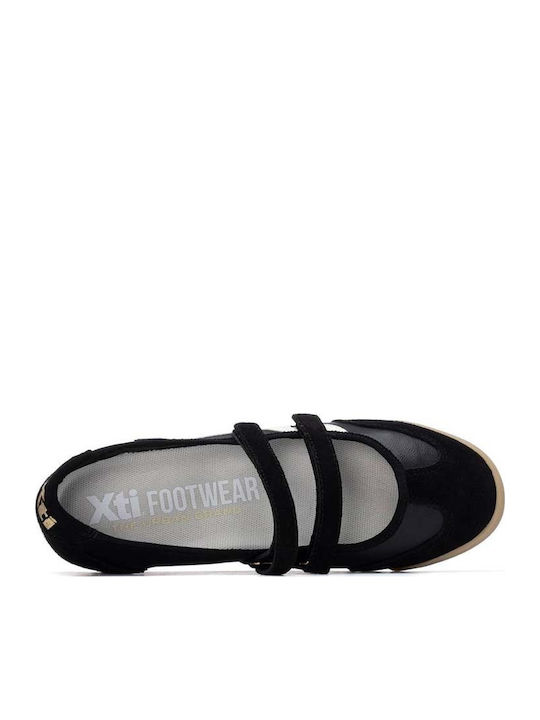 Women's Ballerina Shoes with Strap in Black Colour