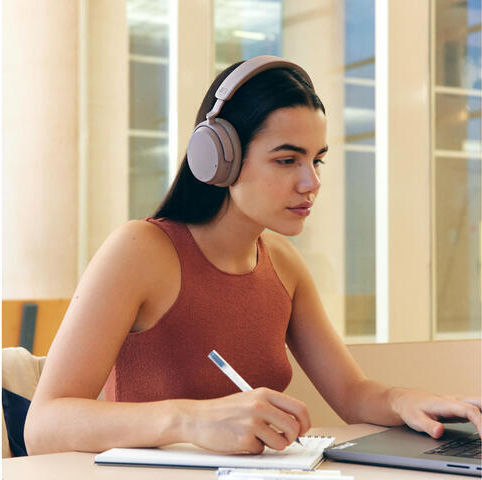 Sennheiser Accentum Ασύρματα / Ενσύρματα Over Ear Ακουστικά με 50 ώρες Λειτουργίας και Quick Charge Taupe