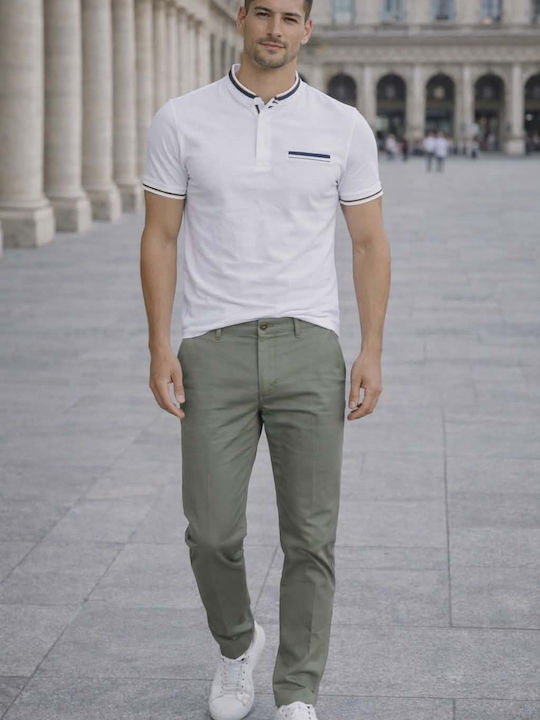 Chino Trousers in Slim Fit Green