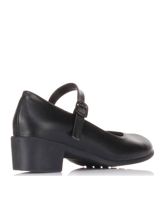 Pointed Toe Heels with Strap Black