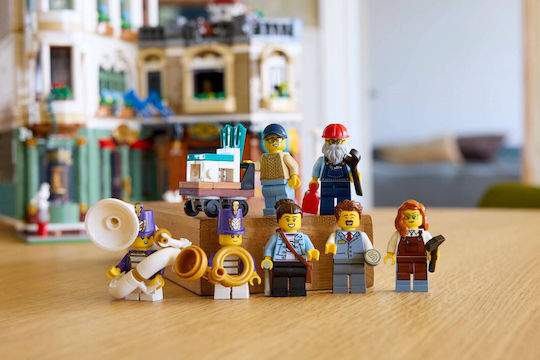 LEGO Icons Shopping Street За 18+ Години 3456 Бройки