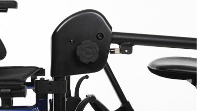 Rollstuhl mit verstellbarer Rückenlehne Breezy Style R Standard 12 Zoll