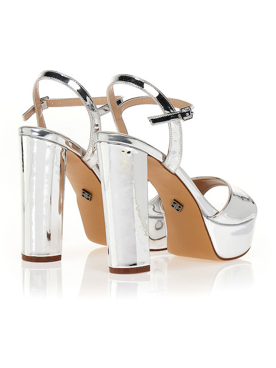 Damen Sandalen Aus Lackleder Silber