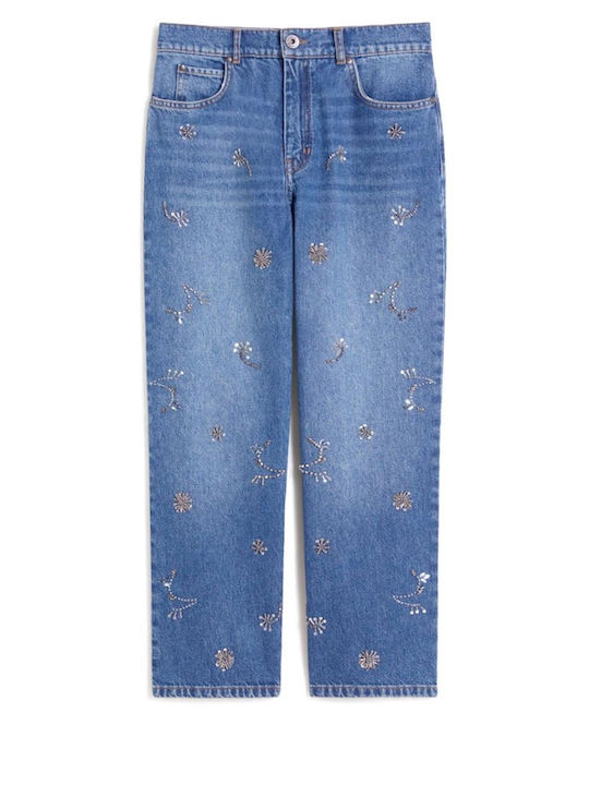 Women's Jean Pants in Straight Leg Style