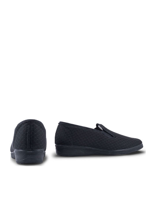 Closed-Toe Women's Black Slippers