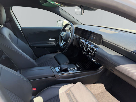Mercedes-Benz A Class 250 e PHEV (Plug In) '21