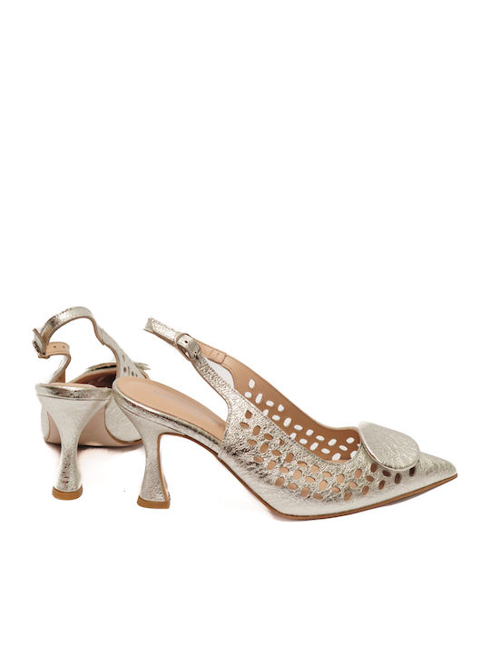 Leder Pumps mit Mittelhohem Absatz in Silber