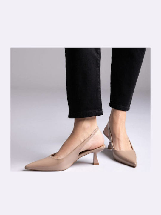 Beigen Pumps