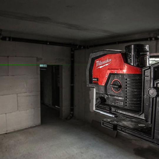 Milwaukee M12 CLLP-0C Autonivelant Liniar Nivelă Laser Fascicul Verde 12V cu Domeniu de Lucru 38m
