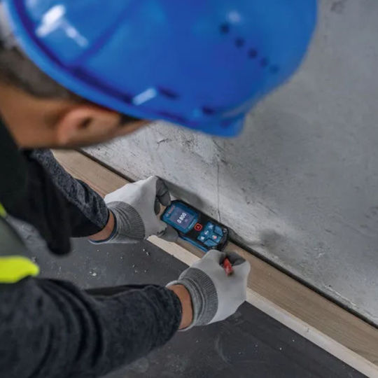 Bosch Laser Distance Meter GLM 40-31 Professional with Measuring Range 0.05m-40m