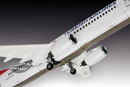 Assembly Model Revell Airplane Boeing 737-800 Turkish Airlines 63 Pieces