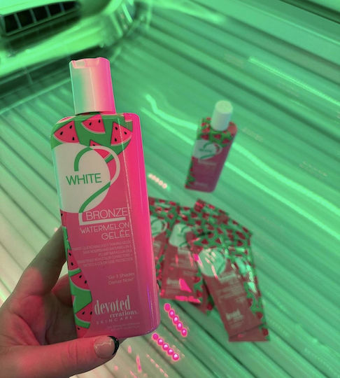 Devoted Creations White 2 Bronze™ Spray Solară Pepene Verde pentru Corp 250ml