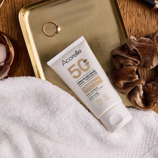 Acorelle Αδιάβροχη Αντηλιακή Πούδρα Προσώπου SPF50 με Χρώμα 50ml