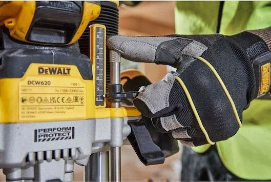 DEWALT Κάθετη Φρέζα Χωρίς Καρβουνάκια (Brushless) 2x