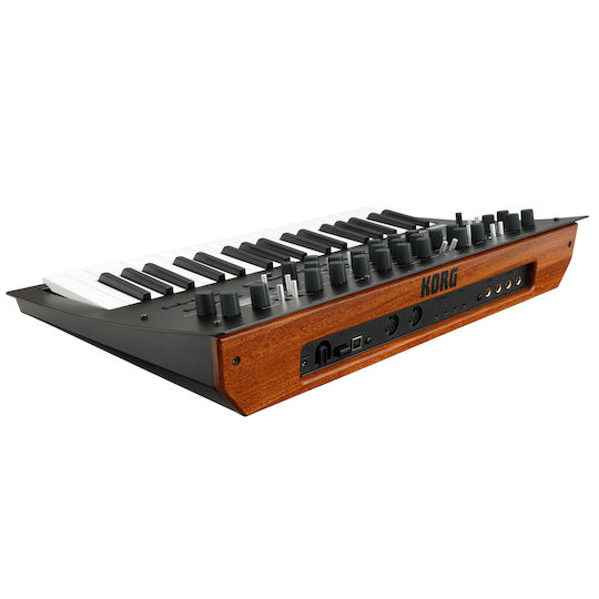 Korg Синтезатор