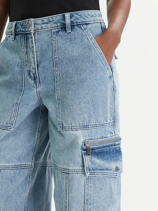 Women's Jean Pants in Relaxed Fit