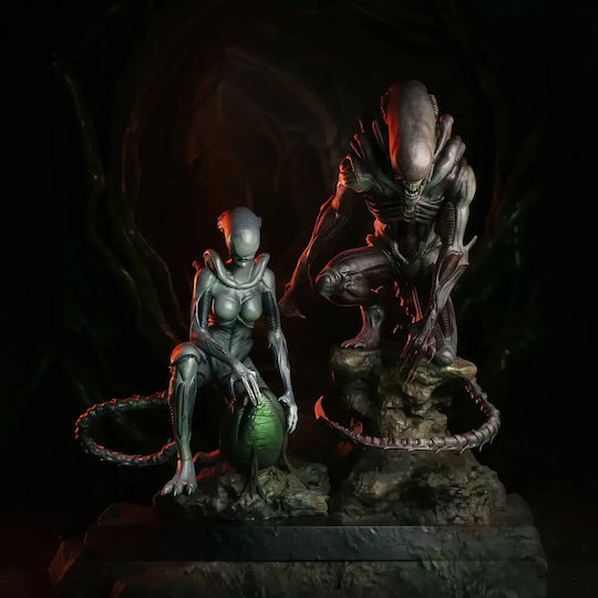 Alien Couple 3D Printed Figure 11.4 Cm 1:16