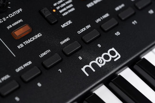 Moog Messenger Analog Synthesizer With 32 Keys