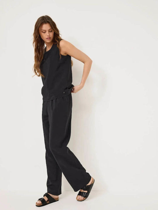 Women's Flat Sandals in Black Color