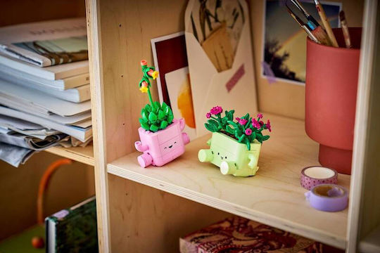 LEGO Botanical Collection Люлеещи Се Растения За 9+ Години 253 Бройки