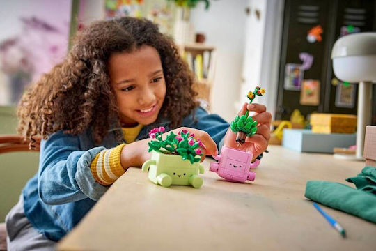LEGO Botanical Collection Люлеещи Се Растения За 9+ Години 253 Бройки
