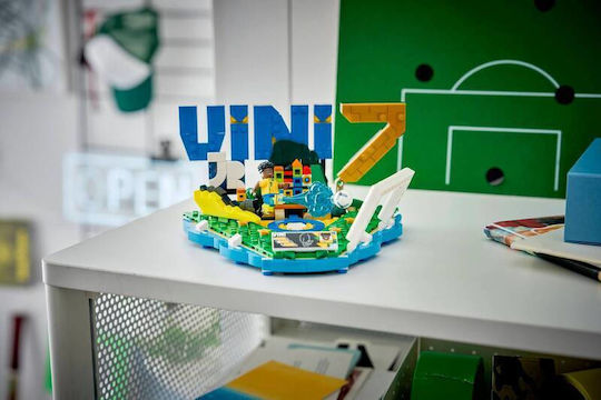 LEGO Editions Vini Jr Soccer Highlights for 10+ Years 510 Pieces