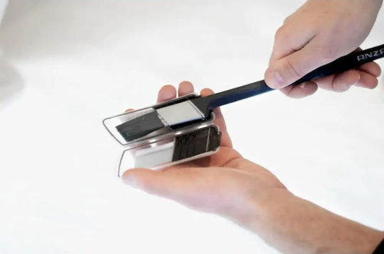 Precision Brush 20 Mm Platinum