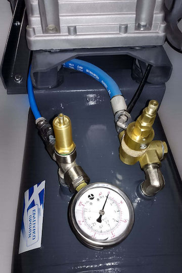 Aquila Κομπρεσέρ Αέρος με Ισχύ 9hp και Αεροφυλάκιο 300lt