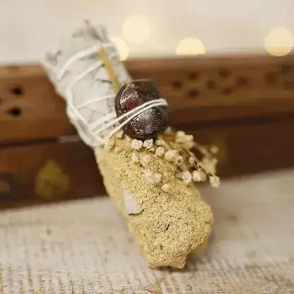 Raumdüftiges Natürliches Pflanzliches Räucherstäbchen Weißer Salbei Palo Santo & Amber 10 Cm/20 g