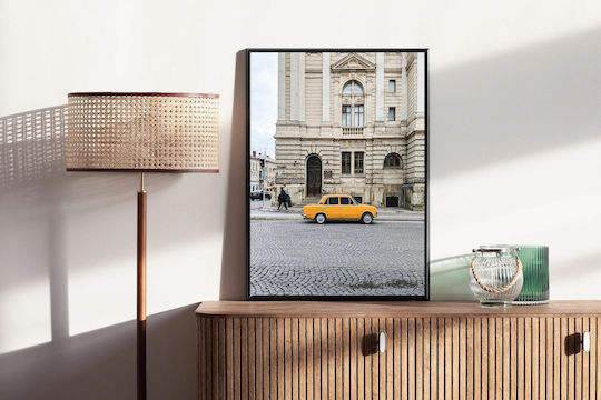Yellow Car By Historic Building Κίτρινο Αυτοκίνητο Από Το Ιστορικό Κτίριο