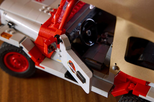 LEGO Jurassic World Jurassic Park Jeep Wrangler За 18+ Години 1924 Бройки