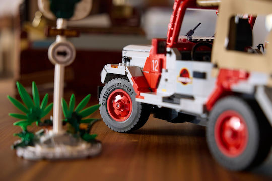 LEGO Jurassic World Jurassic Park Jeep Wrangler За 18+ Години 1924 Бройки