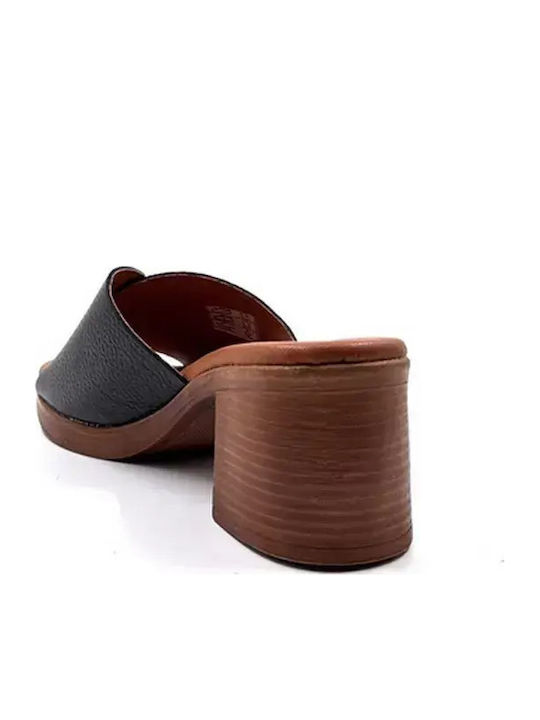 Mules with Heel in Black Colour