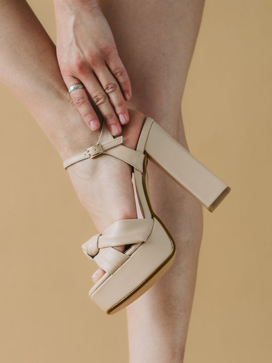The Shoemart Sandale