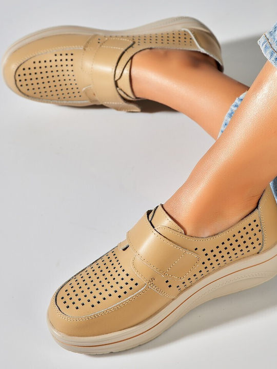 Leather Women's Moccasins In Beige Colour