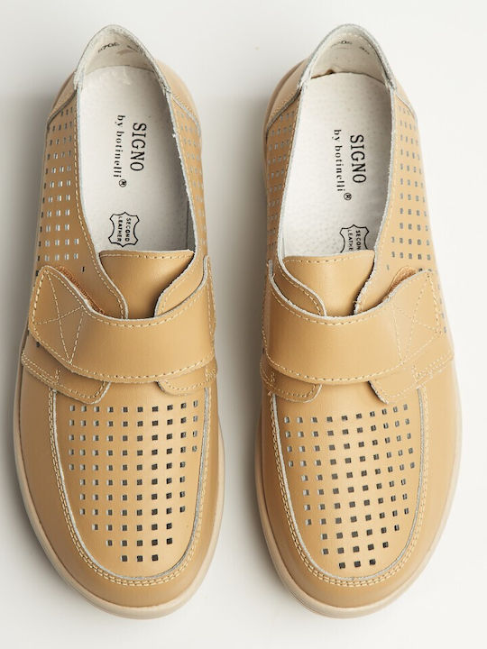Leather Women's Moccasins In Beige Colour