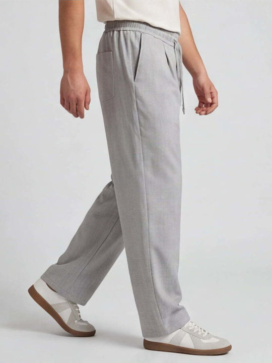 Trousers in Relaxed Fit Grey