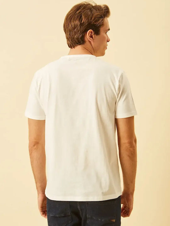 T-shirt White