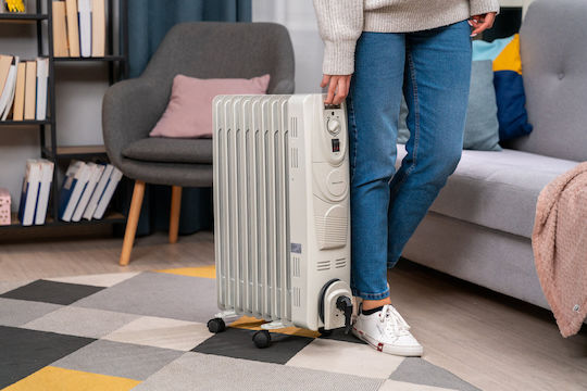 Gotze & Jensen Oil Filled Radiator with 8 Slices 2200W