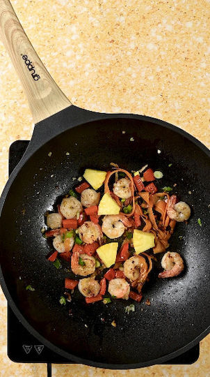 Gruppe Cookin Wok With Lid made of Aluminum with Non-Stick Coating 30cm