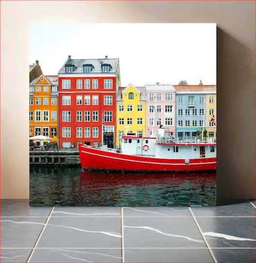 Colorful Coastal Buildings Πολύχρωμα Παράκτια Κτίρια